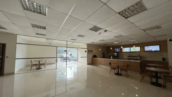 Render: galpão configurado como franquia